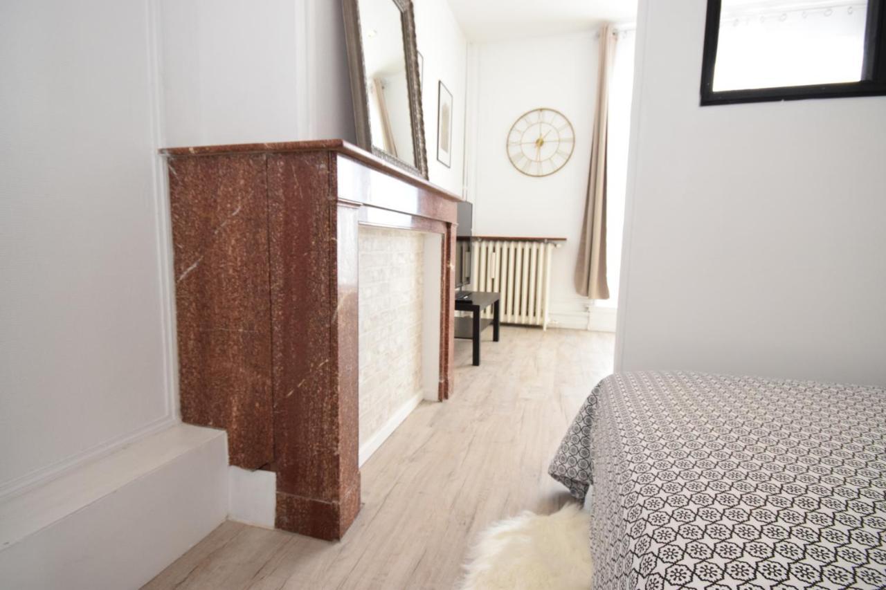 Chic Appart Design - Hyper Centre - Tramway - Free Wifi - Lerelaisdodile12 Валансьен Экстерьер фото